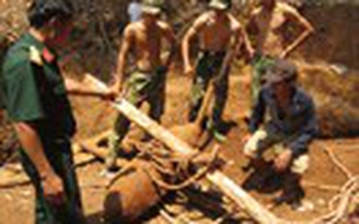 Phát hiện 2 quả bom nguy hiểm