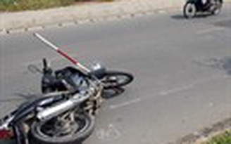 Tông dải phân cách, 1 người chết