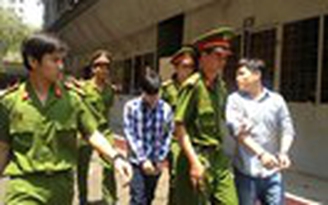 'Ngứa mắt' khi đi đường, tấn công một người đến chết