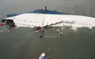 Tìm ra video ghi lại cảnh chìm phà ở Hàn Quốc từ thi thể hành khách
