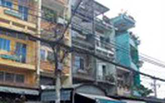 Giải tỏa hoa giấy trùm lưới điện