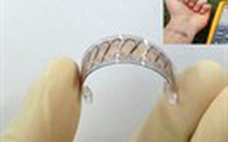 Dùng thân nhiệt sạc thiết bị