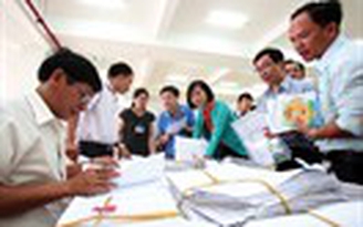 Tăng hồ sơ dự thi ngành kinh tế, sư phạm
