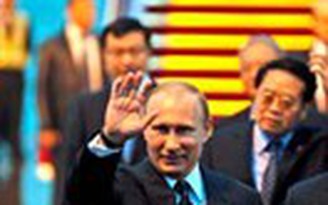 Nga-Trung tăng cường hợp tác song phương về quốc phòng, năng lượng