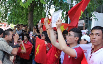 Tuần hành tại TP.HCM phản đối Trung Quốc kéo giàn khoan vào vùng biển Việt Nam