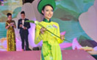 Người đẹp Hạ Long tỏa sáng giữa đảo ngọc Tuần Châu