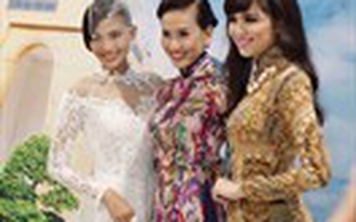 Trình diễn áo dài mừng ngày thống nhất đất nước