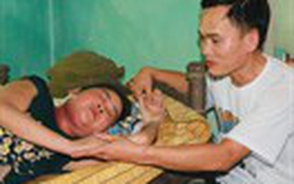 Mẹ không sao, con cứ an tâm lên đường