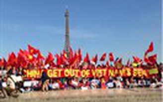Người Việt Nam tại Pháp biểu tình phản đối Trung Quốc
