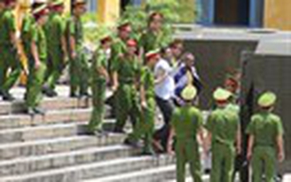 Hai tin tặc hầu toà