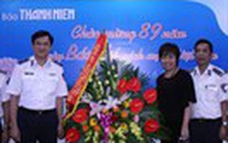 Phóng viên Thanh Niên sát cánh cùng cảnh sát biển