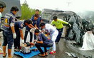 Tai nạn thảm khốc ở Thái Lan: Các nạn nhân đang trên đường thiện nguyện