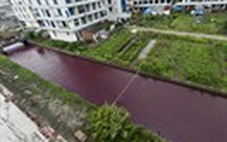 Bí ẩn nước sông ở Trung Quốc đổi sang màu máu qua một đêm