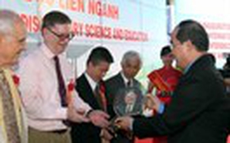Khoa học phát triển nhờ “tuần hoàn chất xám”