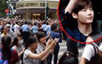 Hàng ngàn fan 'náo loạn' tranh gặp sao Hàn giữa trung tâm Sài Gòn