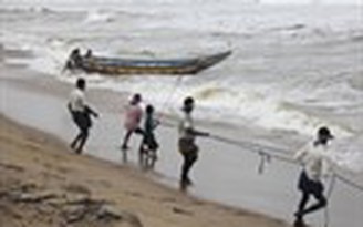 Ấn Độ tìm kiếm 600 ngư dân mất tích sau một cơn bão