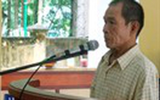 Hiếp dâm trẻ em, cụ ông 70 tuổi lãnh 14 năm tù