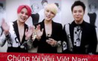 3 chàng trai nhóm JYJ gửi lời chào VN