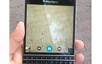 Rò rỉ thông tin về điện thoại lạ của BlackBerry