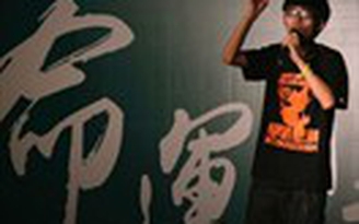 Hồng Kông thả thủ lĩnh biểu tình 17 tuổi