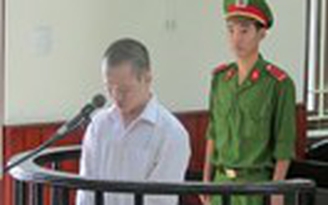 Đâm chết người tại quán karaoke, lãnh 18 năm tù