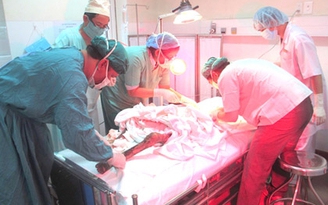 Thành công mới trong thay khớp háng và mổ nội soi khớp gối