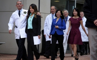 Nữ y tá người Mỹ gốc Việt được chữa khỏi Ebola