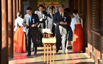 Trung Quốc lại phản đối quan chức Nhật thăm đền ở Tokyo