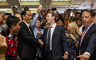 Mark Zuckerberg 'vi hành' cùng Tổng thống tân cử Indonesia Joko Widodo