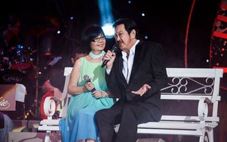NSƯT Nguyễn Chánh Tín hát cùng vợ sau 24 năm vắng bóng
