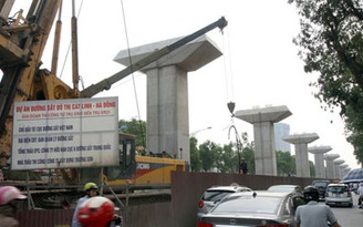 600 người phục vụ 13,05km đường sắt trên cao, nhiều hay ít?