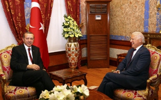 Mỹ và Thổ Nhĩ Kỳ bàn mưu lật đổ Tổng thống Syria
