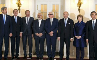 Đàm phán hạt nhân Iran kéo dài hạn chót sang năm 2015