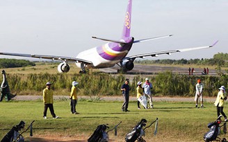 Máy bay Thai Airways trượt khỏi đường băng