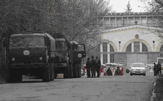 Ukraine tái triển khai lực lượng đối phó phe nổi dậy