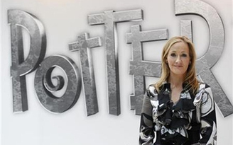 J.K.Rowling là tác giả quyền lực nhất Hollywood