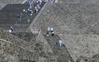 'Vượt biên' vào Mexico