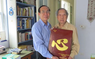 Người thầy nhận danh hiệu Nhà giáo nhân dân ở tuổi 95