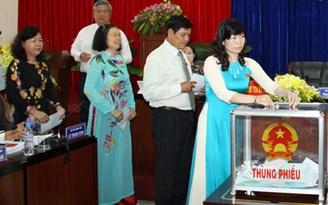 Bình Dương dời kế hoạch bầu Chủ tịch UBND tỉnh