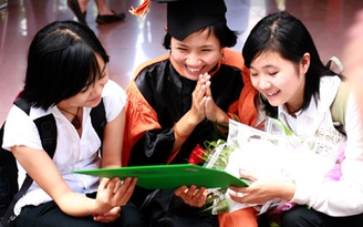 Bỏ con dấu trên văn bằng, tại sao không ? - Kỳ 2: ‘Dấu mộc không có nghĩa lý gì !’