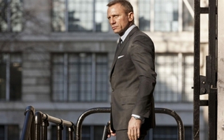 Hé lộ những hình ảnh mới của James Bond