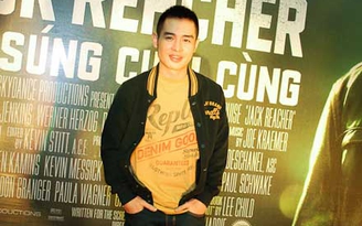 Ca sĩ Hoàng Hải cùng dàn hot boy đi xem phim của Tom Cruise