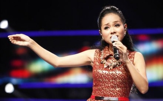 Vietnam Idol 2012: Giám khảo dùng quyền lực “cứu” Hoàng Quyên