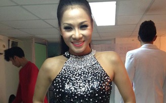 Thu Minh cực "xì tin" tại live show Mr Đàm