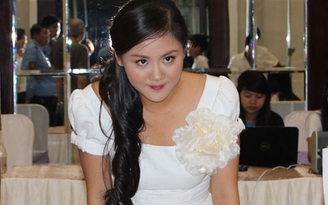 Văn Mai Hương truyền "bí kíp" cho thí sinh Vietnam Idol