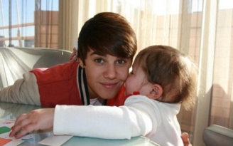 Justin Bieber khóc thương “cô vợ 6 tuổi” qua đời vì ung thư