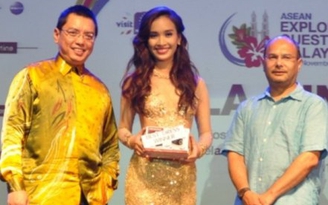 Ái Phương đoạt giải Trang phục đẹp nhất ở Malaysia