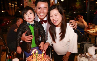 Vợ Trương Minh Cường 'ôm' bầu 9 tháng mừng sinh nhật chồng
