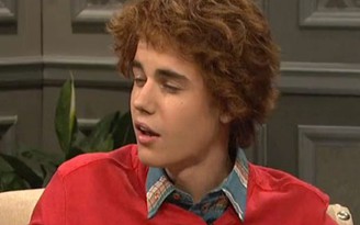 Justin Bieber xin lỗi vụ hút cần sa
