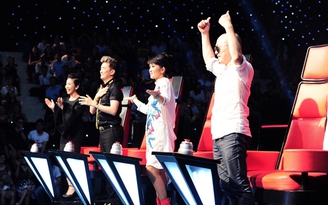Giọng hát Việt 2013: Hồng Nhung được phong là "nữ hoàng chiêu trò"
